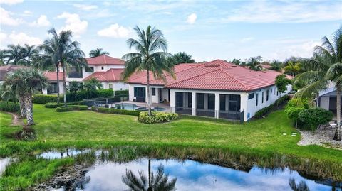 A home in NAPLES