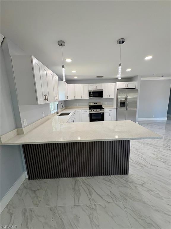 GOLDEN GATE CITY - Residential