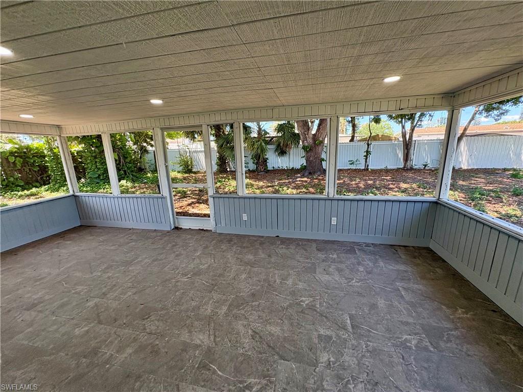 GOLDEN GATE CITY - Residential