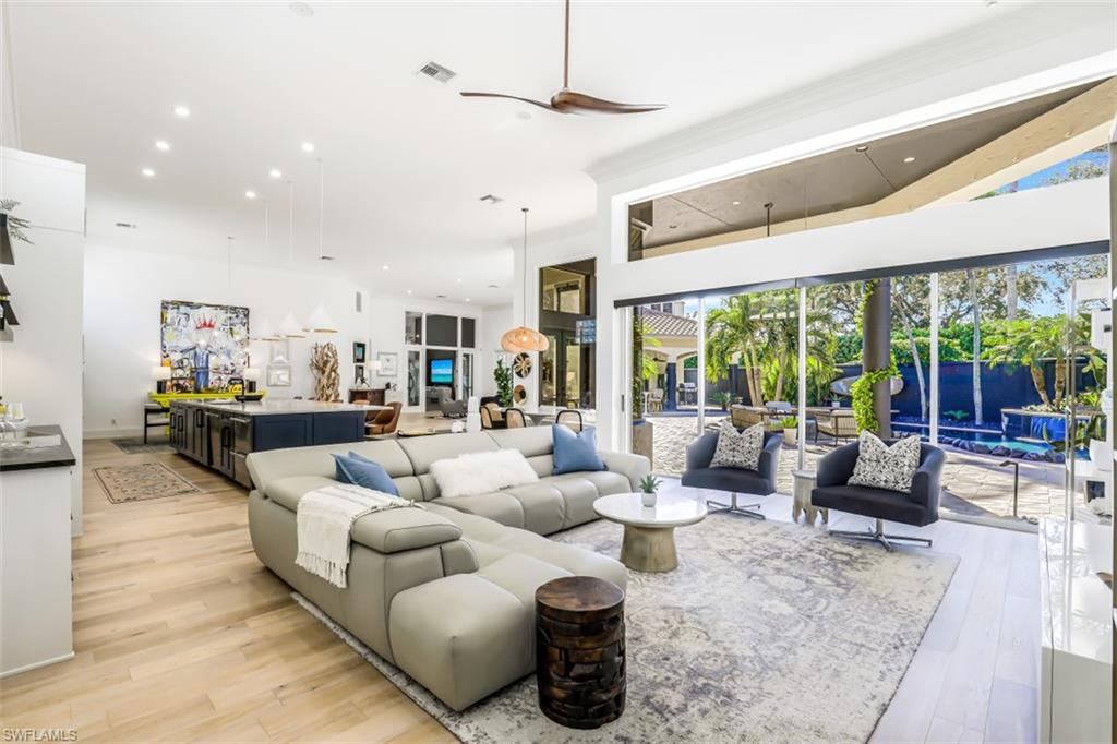 GRAND ISLE - Residential