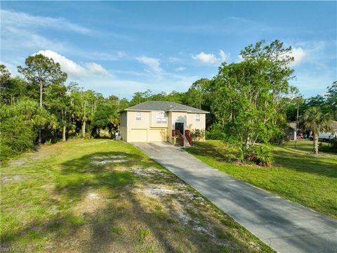 Photo of 3110 4th ST NW, NAPLES, FL 34120 (MLS # 225078261)