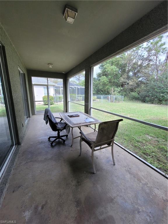 VARSITY LAKES - Residential