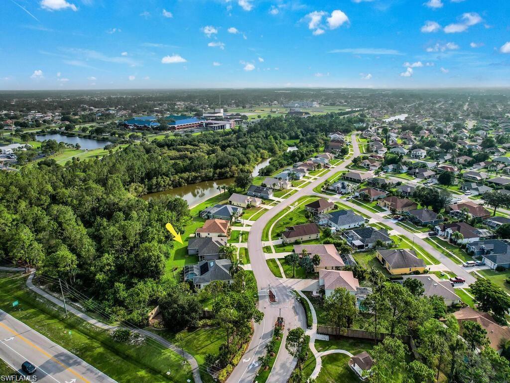 VARSITY LAKES - Residential