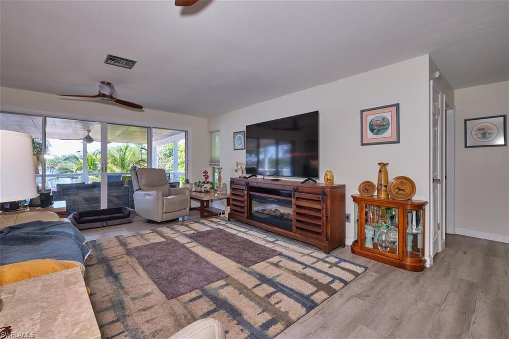 ENGLESIDE LANES SUBD - Residential