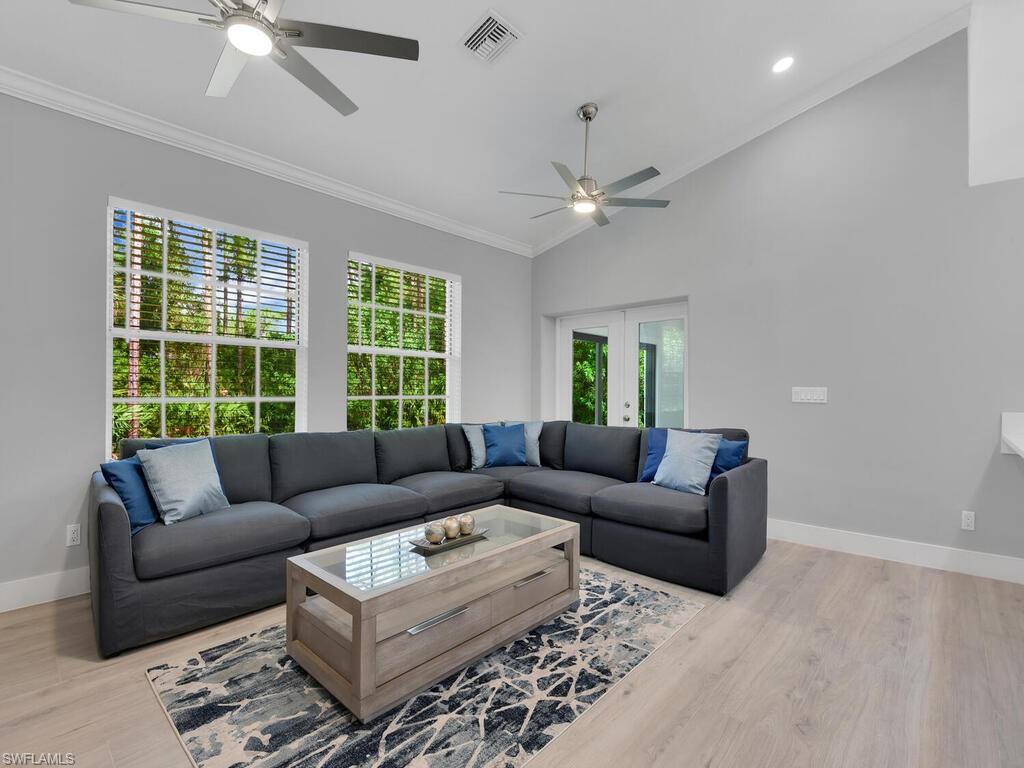 SAN CARLOS ESTATES - Residential