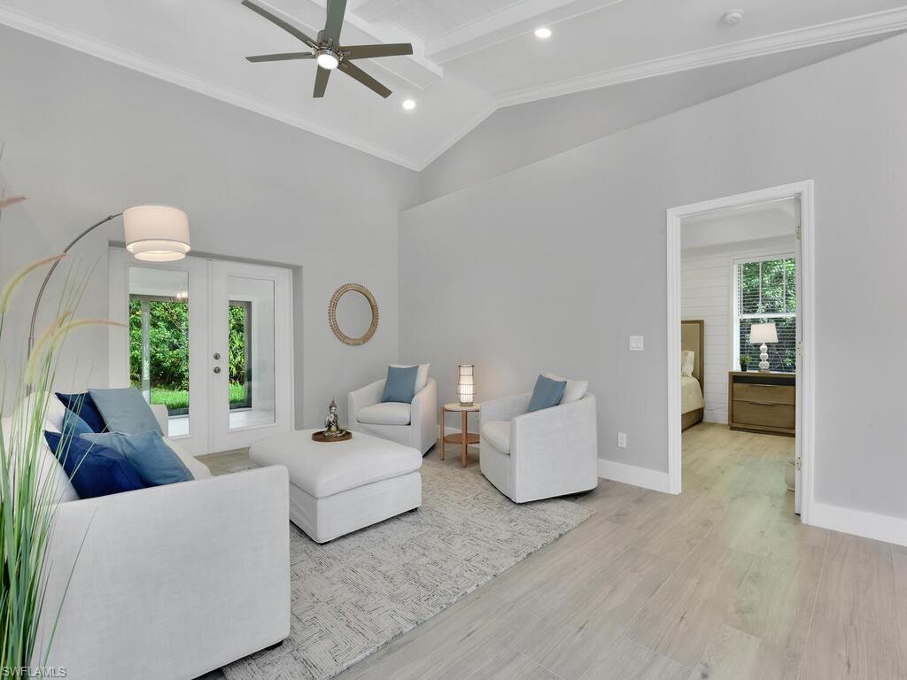 SAN CARLOS ESTATES - Residential