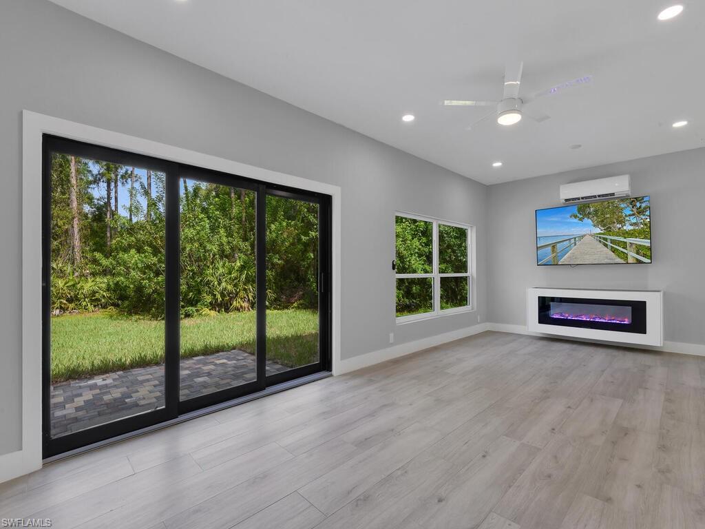 SAN CARLOS ESTATES - Residential