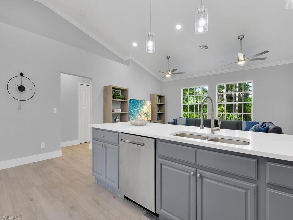 SAN CARLOS ESTATES - Residential