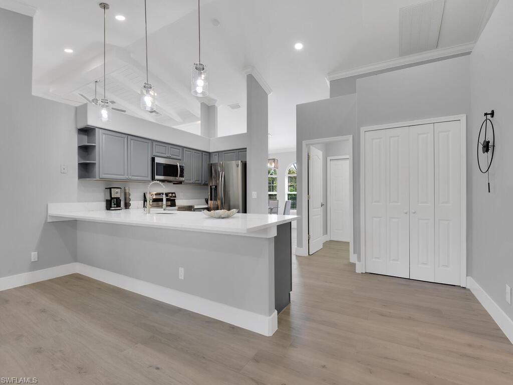 SAN CARLOS ESTATES - Residential