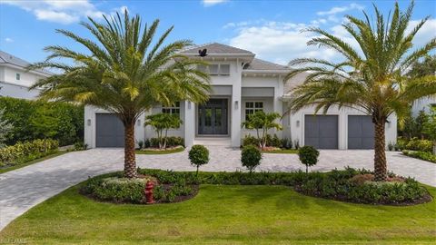 375 Bow Line DR NAPLES FL 34103
