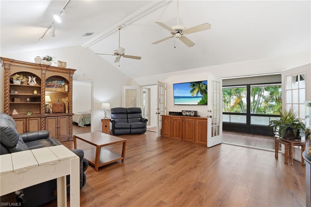 LAKEWOOD - Residential