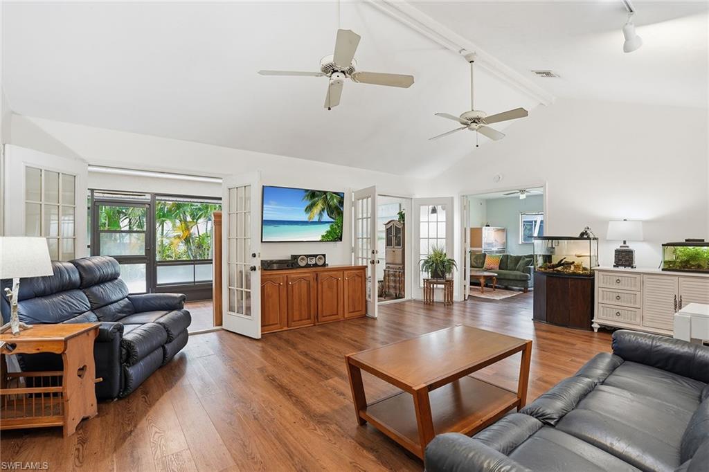 LAKEWOOD - Residential