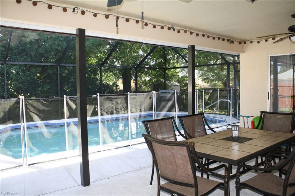 PEMBROKE ISLES - Residential