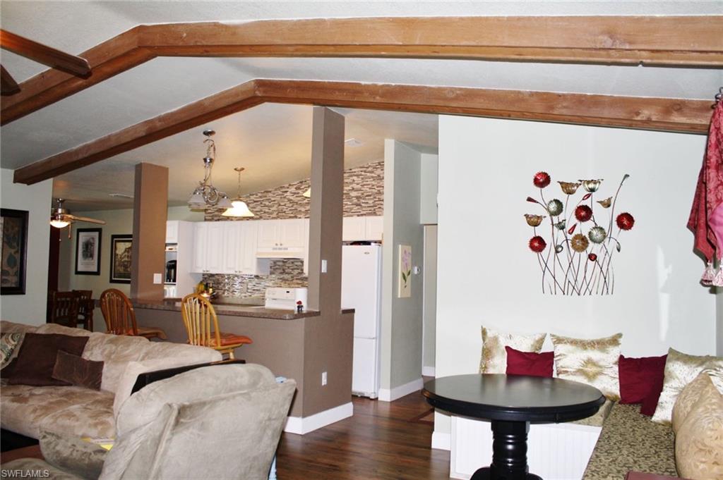 PEMBROKE ISLES - Residential