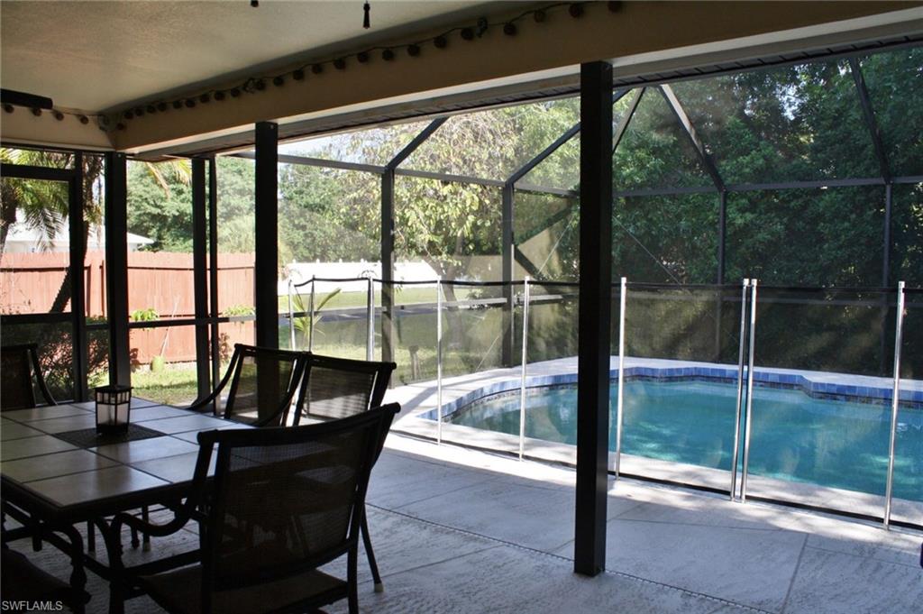 PEMBROKE ISLES - Residential