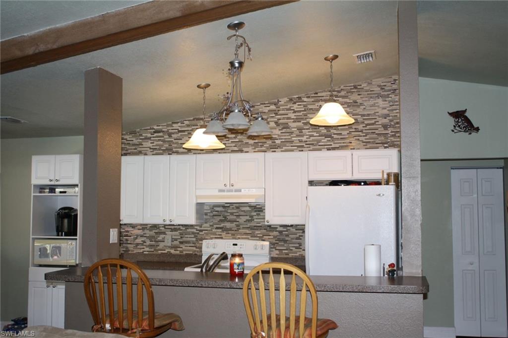 PEMBROKE ISLES - Residential