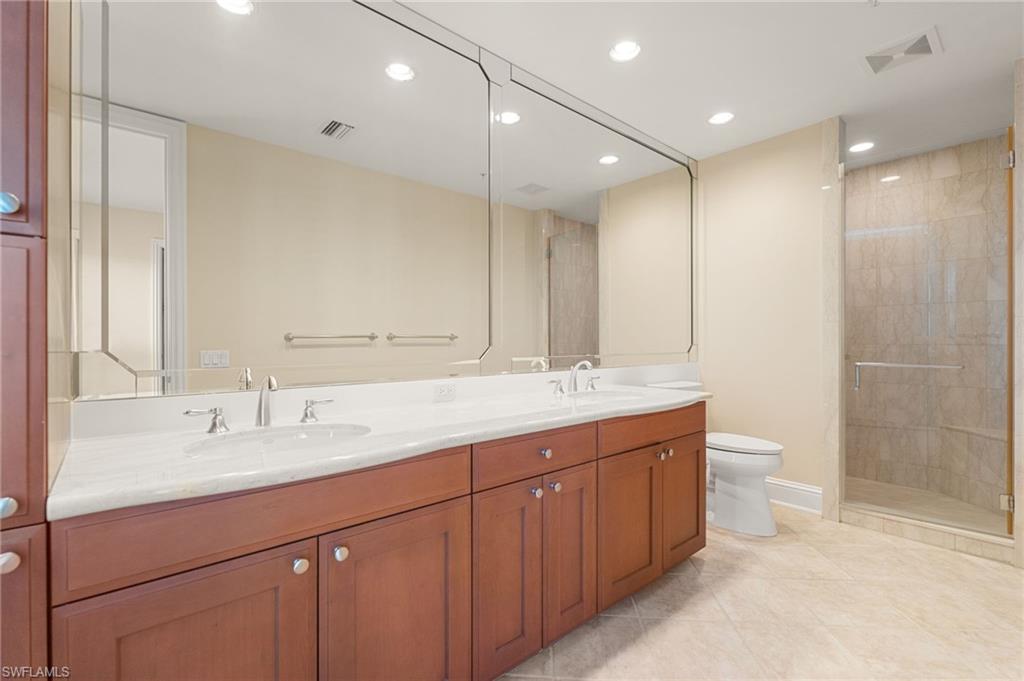 SEASONS AT NAPLES CAY - Residential