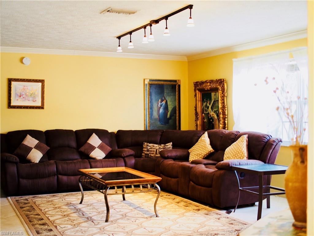 BONITA FARMS - Residential