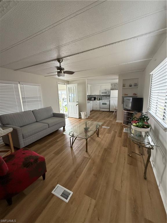 CARRIAGE VILLAGE - Residential Lease