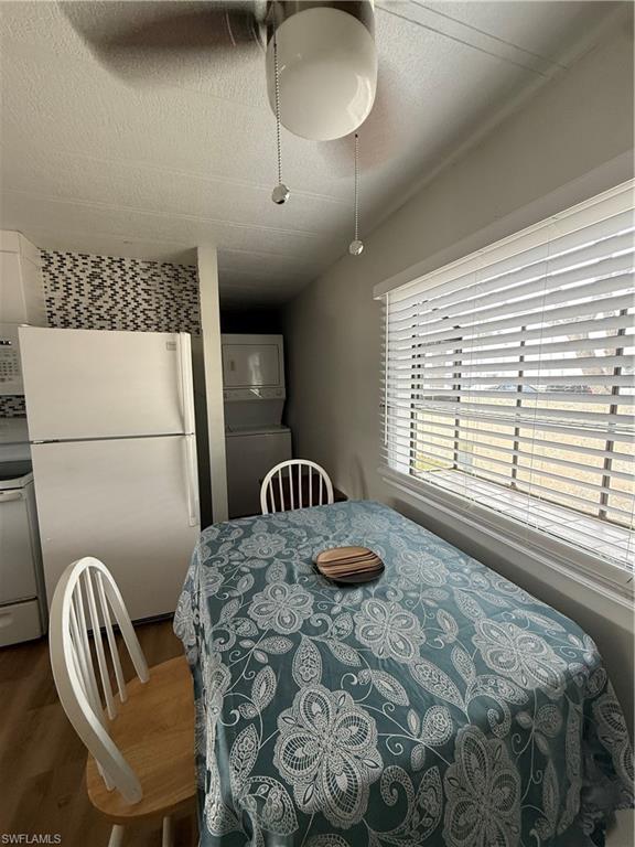 CARRIAGE VILLAGE - Residential Lease