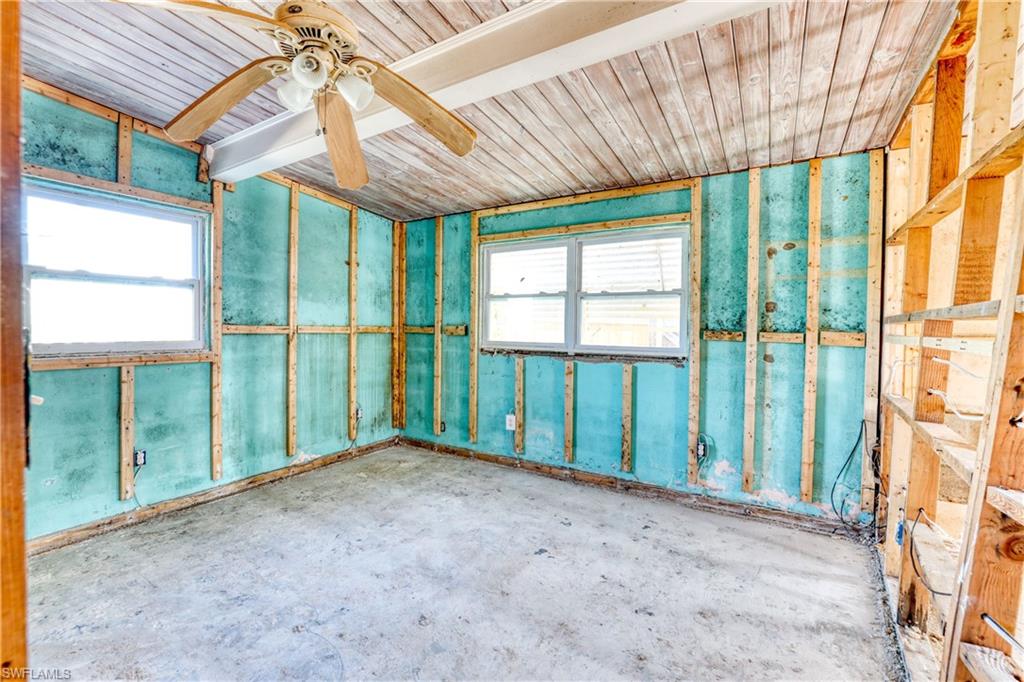 LYNNS HIGHLAND PARK - Residential