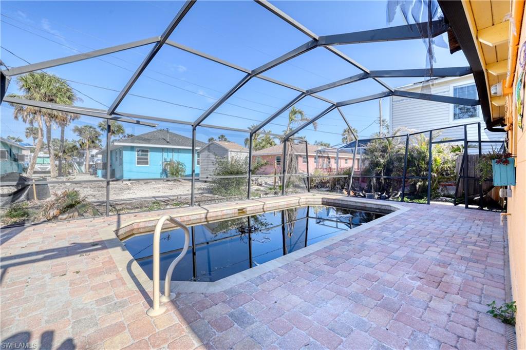 LYNNS HIGHLAND PARK - Residential