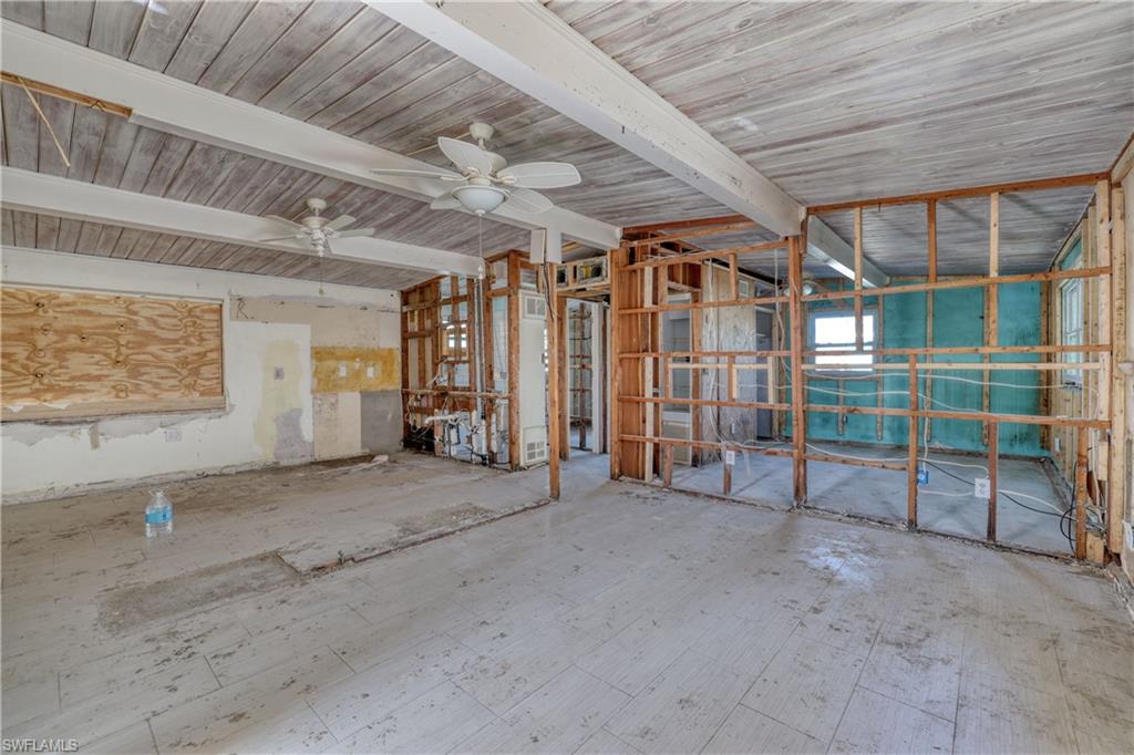 LYNNS HIGHLAND PARK - Residential