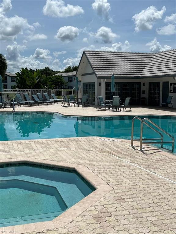 LAUREL OAKS AT PELICAN BAY - Residential Lease