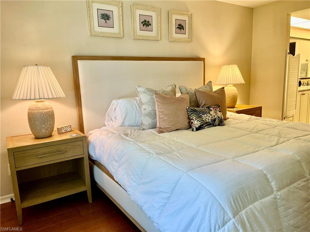 LAUREL OAKS AT PELICAN BAY - Residential Lease