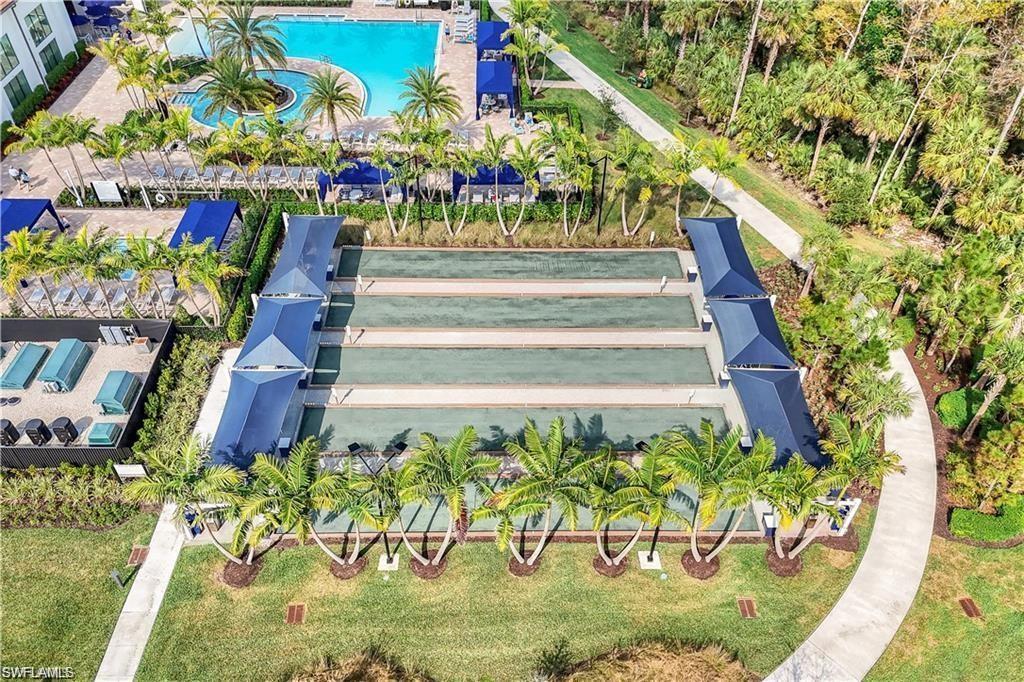 VALENCIA TRAILS - Residential