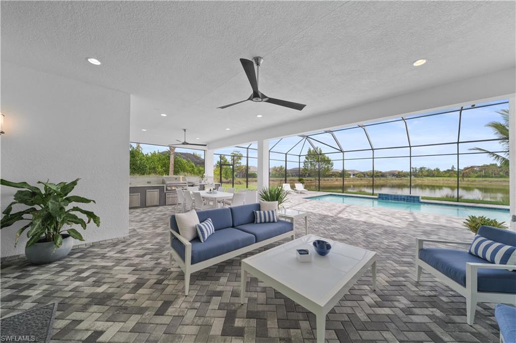 VALENCIA TRAILS - Residential