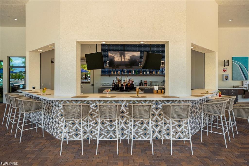 VALENCIA TRAILS - Residential