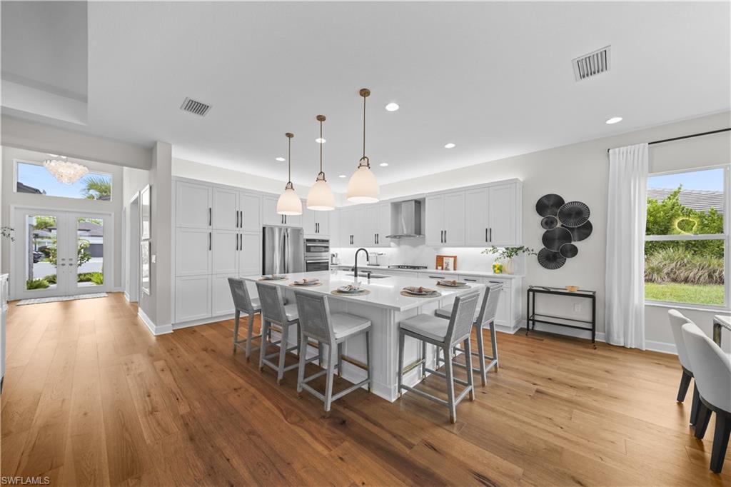 VALENCIA TRAILS - Residential