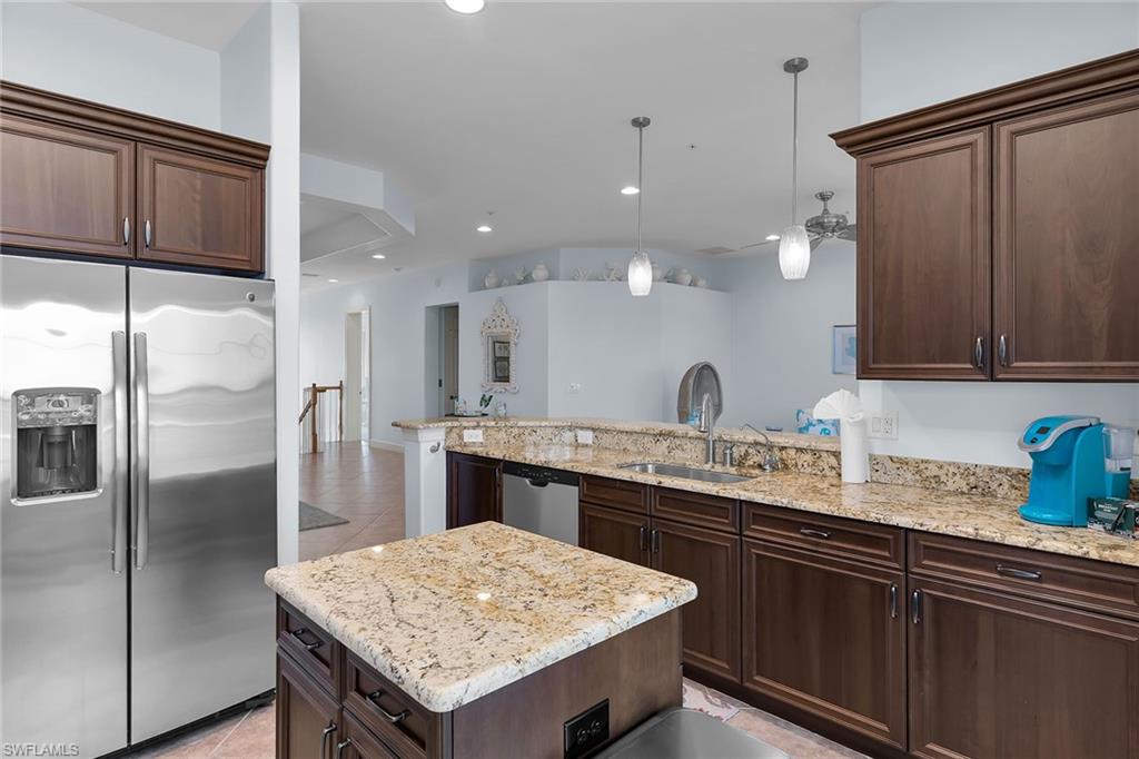 PLAYERS COVE - Residential