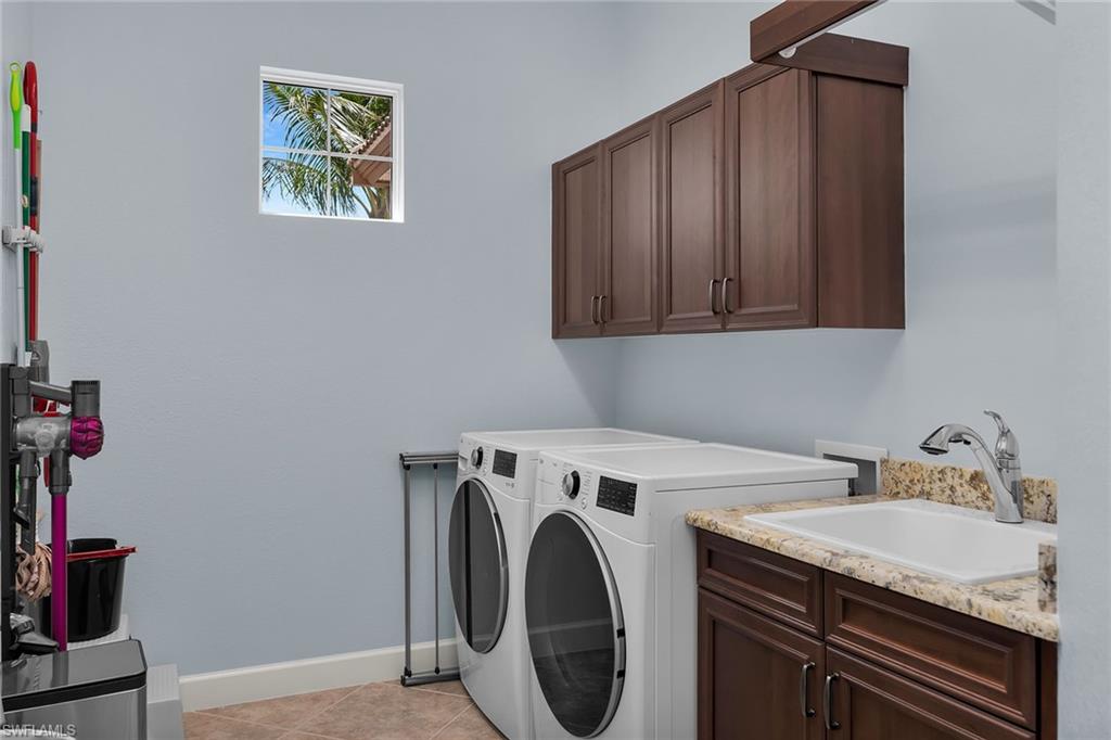 PLAYERS COVE - Residential