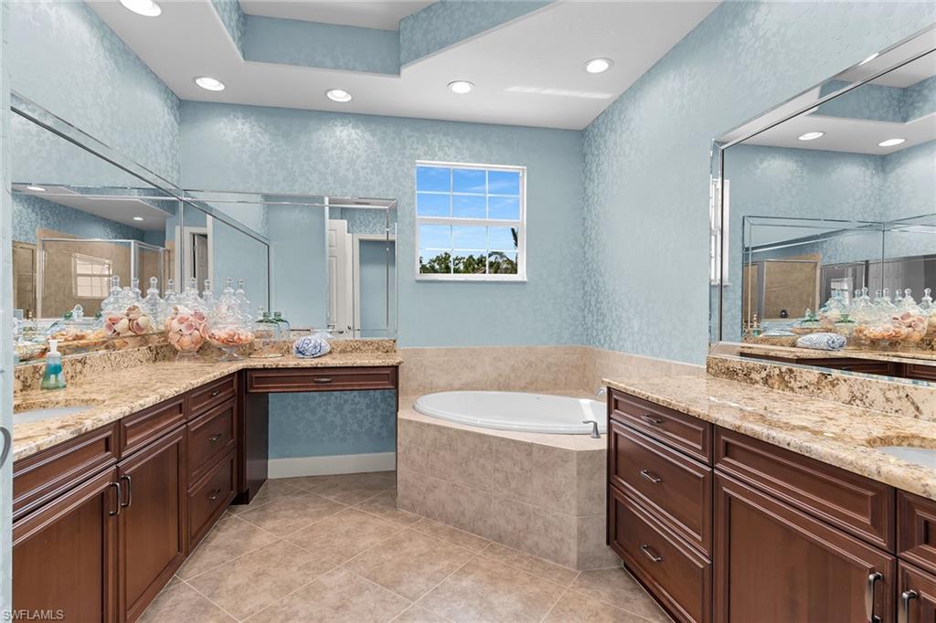 PLAYERS COVE - Residential