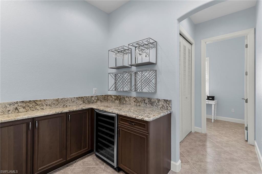 PLAYERS COVE - Residential