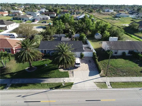 4015 12th St W, Lehigh Acres, FL 33971 - #: 225025486