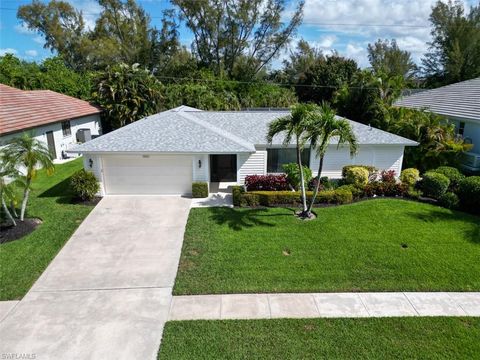 Photo of 631 Diplomat CT, MARCO ISLAND, FL 34145 (MLS # 226014345)