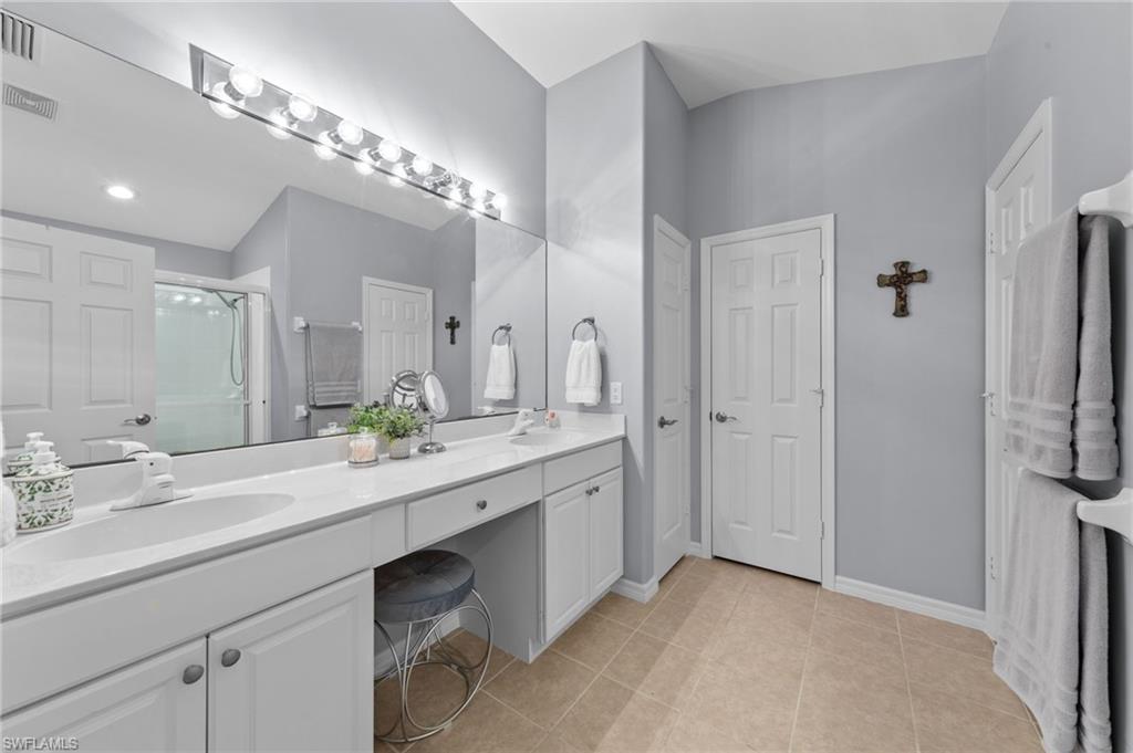 HIDDEN COVE - Residential