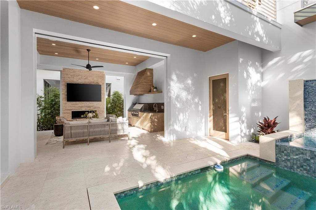 OLDE NAPLES - Residential