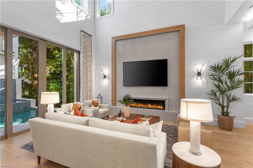 OLDE NAPLES - Residential