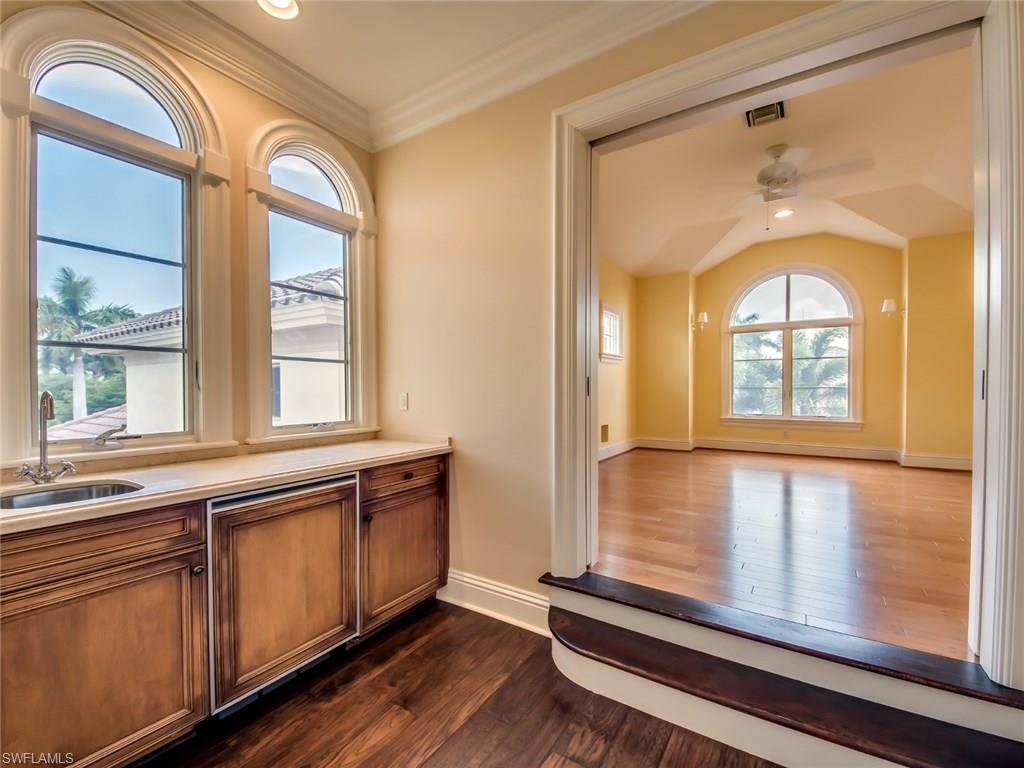 ISLE ROYALE - Residential