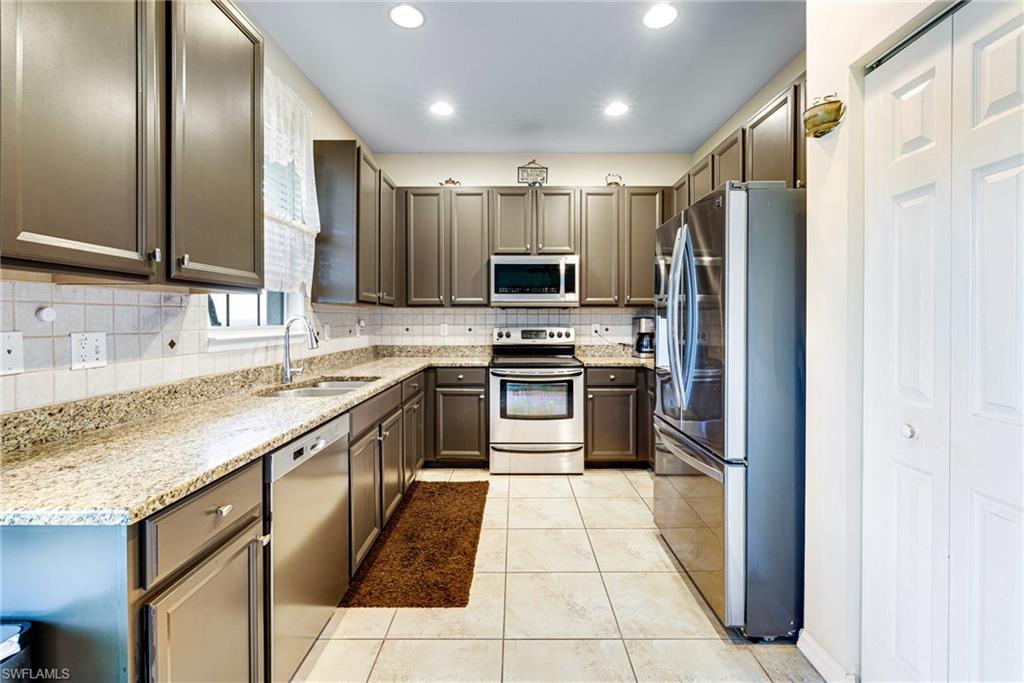 CATALINA ISLES - Residential