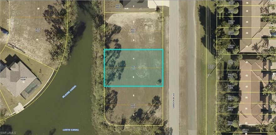 A VACANT LOT IN CAPE CORAL IN LEE COUNTY!!!