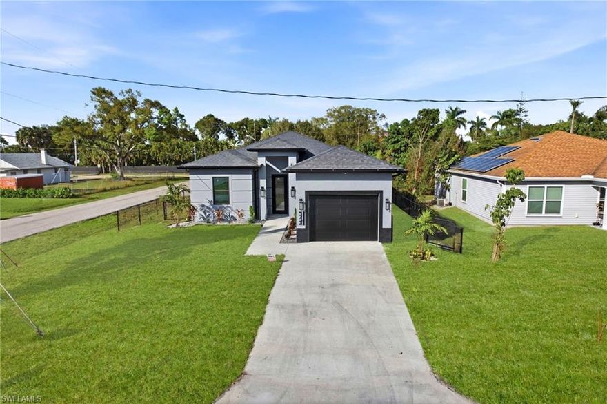 Beautiful 4 bed 2 bath new construction with amazing tile throughout. This property has it all including a fully fenced yard and gorgeous flower bed. This corner lot house is situated by many other new construction houses and close proximity to downtown and many restaurants and shopping. Check out this excellent opportunity today!