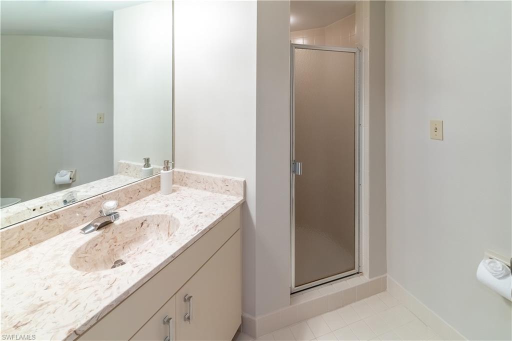 MERIDIAN CLUB - Residential Lease