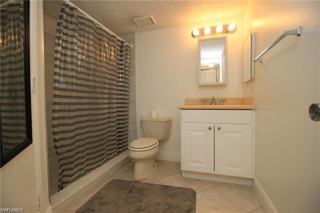 GRANADA LAKES - Residential Lease