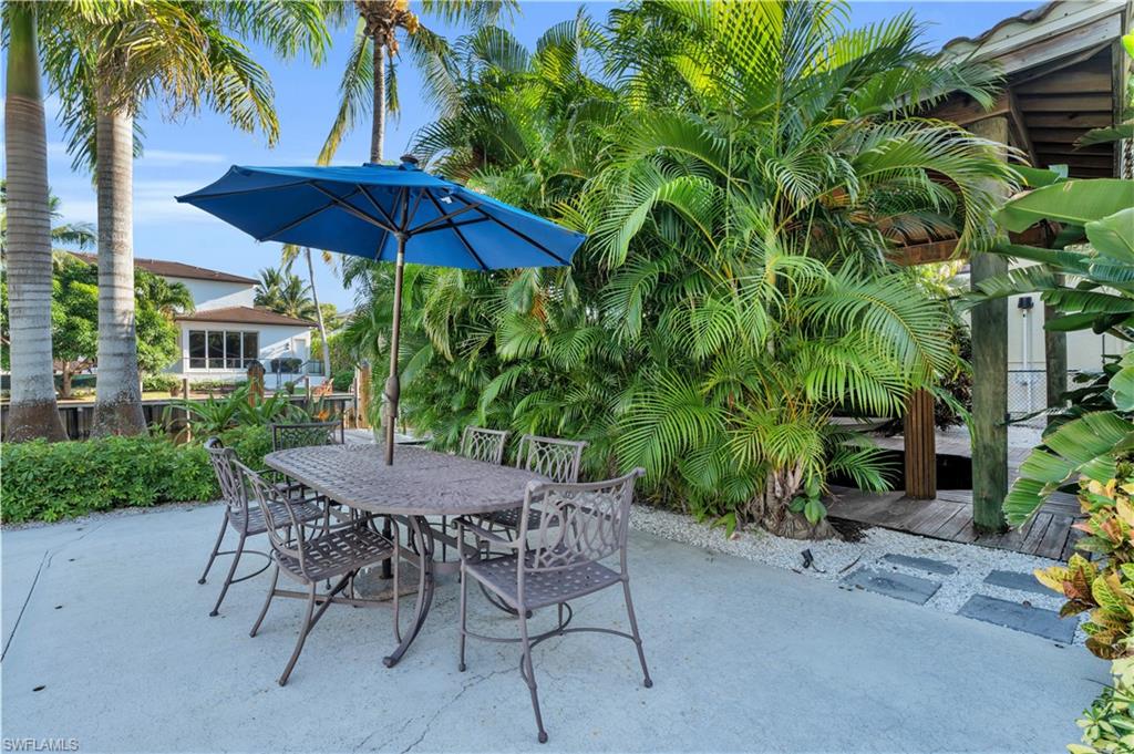 AQUALANE SHORES - Residential