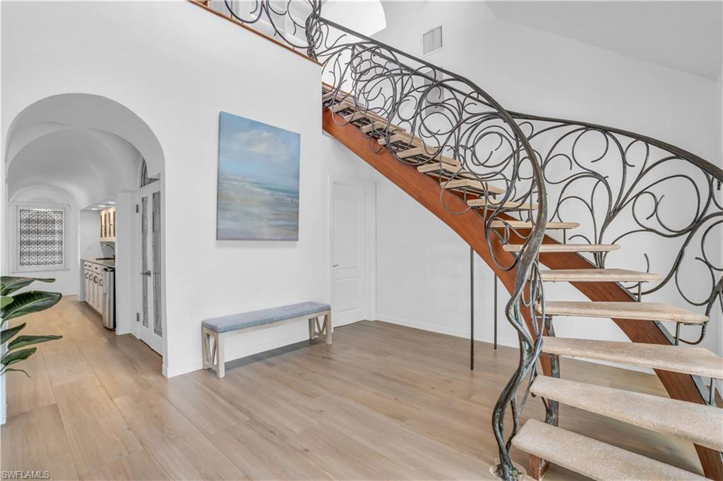 AQUALANE SHORES - Residential